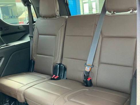 Used 2023 Chevrolet Tahoe High Country w/ Premium Package 2 image 13