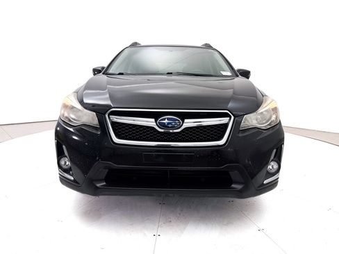 Used 2016 Subaru Crosstrek 2.0i Limited AWD/4WD image 2