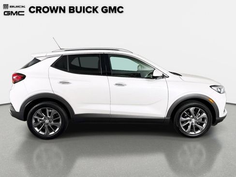Used 2020 Buick Encore GX Essence w/ Experience Buick Package FWD image 4