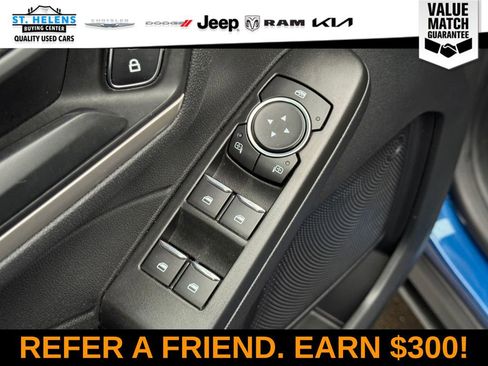 Used 2022 Ford Escape SE FWD image 18