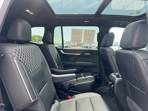 Used 2025 GMC Acadia Denali w/ LPO, Floor Liner Package AWD/4WD image 14