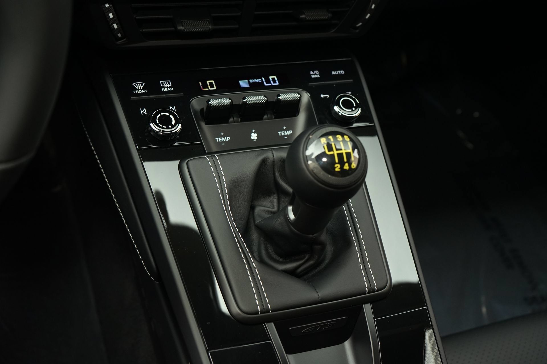 Used 2026 Porsche 911 GT3 RWD image 18