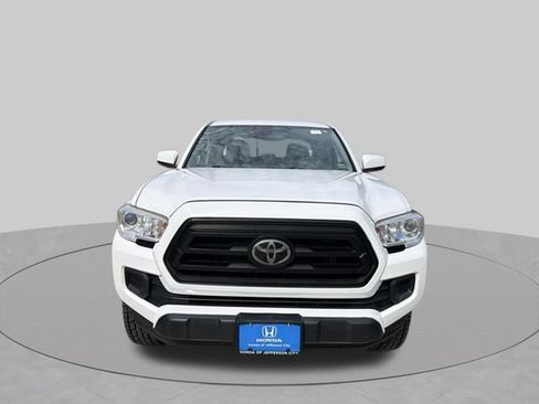 Used 2020 Toyota Tacoma SR AWD/4WD image 9