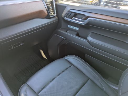 Used 2024 GMC Sierra 1500 Denali w/ Denali Reserve Package AWD/4WD image 19