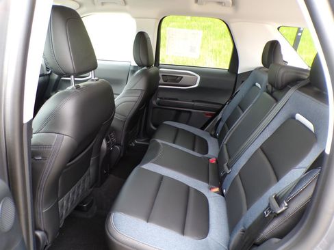 Used 2025 Ford Bronco Sport Outer Banks w/ Outer Banks Tech Package+ AWD/4WD image 18