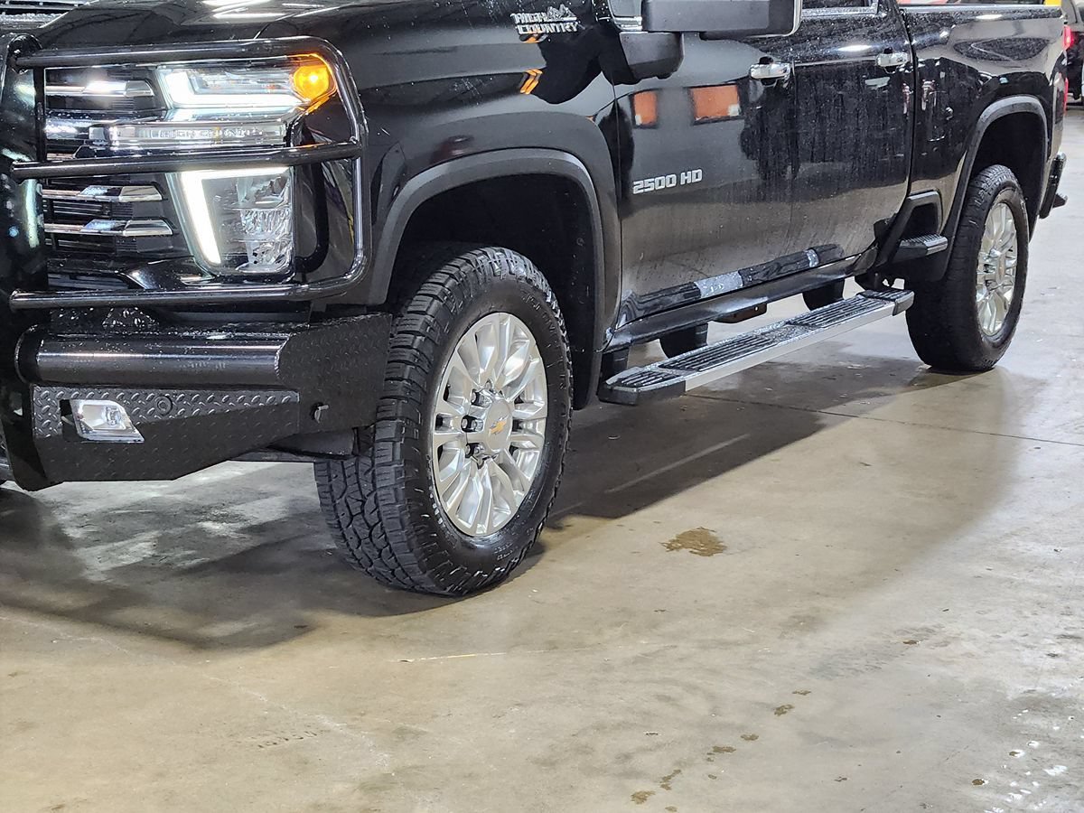 Used 2022 Chevrolet Silverado 2500 High Country AWD/4WD image 17