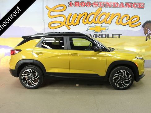 Used 2025 Chevrolet TrailBlazer RS w/ Convenience Package AWD/4WD image 1