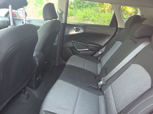 Used 2023 Kia Soul EX FWD image 18