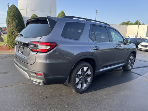 New 2026 Honda Pilot Elite image 4