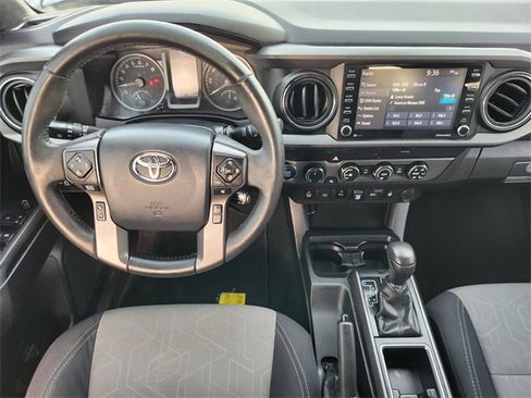 Used 2020 Toyota Tacoma TRD Off-Road image 27