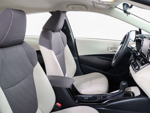 Used 2020 Toyota Corolla LE FWD image 26