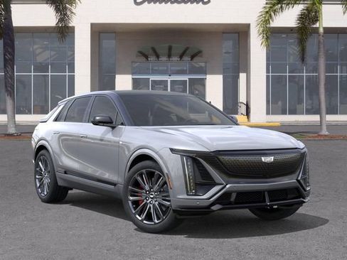 New 2026 Cadillac Lyriq V AWD/4WD image 7