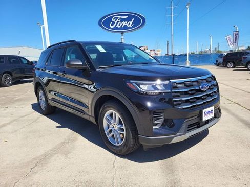 New 2026 Ford Explorer Active image 9