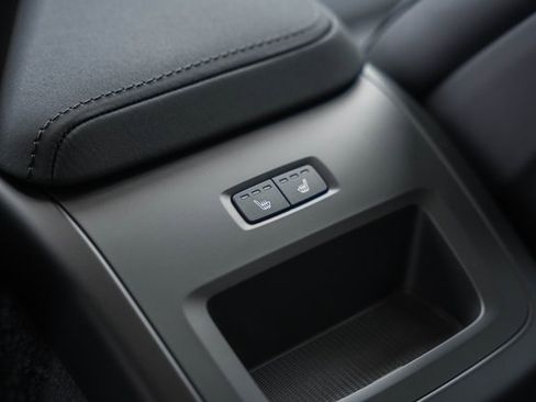 New 2026 Volvo XC60 B5 Plus w/ Protection Package Premier image 32