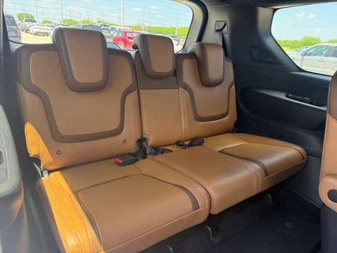 Used 2025 Nissan Armada SL w/ Captain's Chari Seat Package AWD/4WD image 21