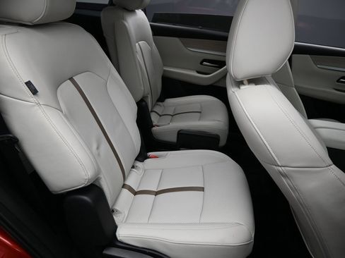 Used 2024 MAZDA CX-90 Plug-In Hybrid w/ Premium Plus image 34