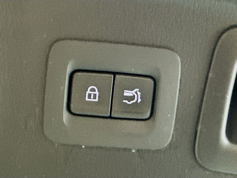 Used 2024 MAZDA CX-90 3.3 Turbo w/ Premium Package AWD/4WD image 32