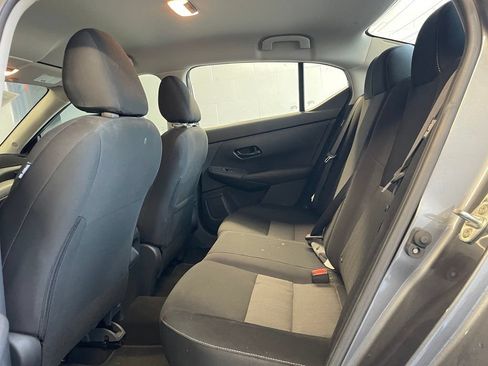 Used 2025 Nissan Sentra SV FWD image 16