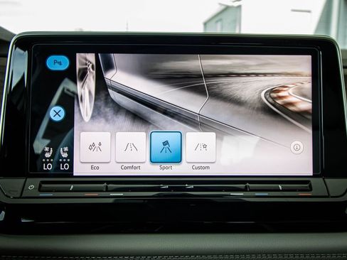 New 2026 Volkswagen Atlas SE FWD image 48