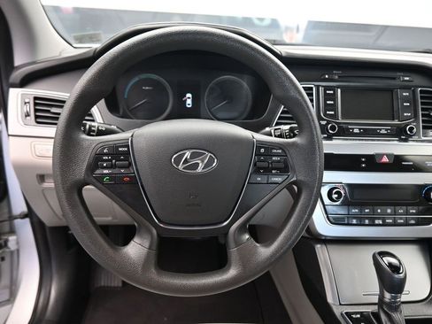 Used 2016 Hyundai Sonata SE image 14