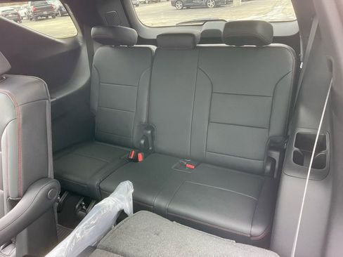 New 2026 Chevrolet Traverse RS w/ LPO, Floor Liner Package image 30