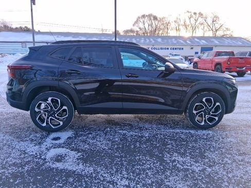 Used 2024 Chevrolet Trax RS w/ Driver Confidence Package image 6