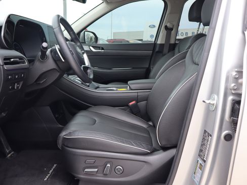 Used 2024 Hyundai Palisade Limited AWD/4WD image 9