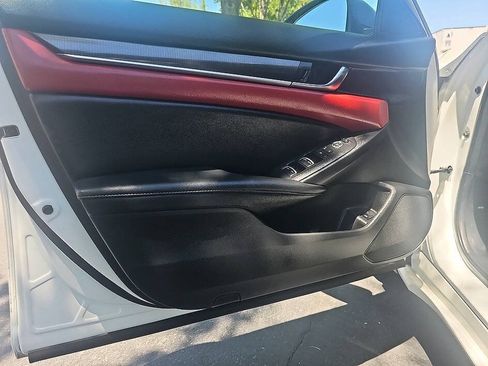 Used 2022 Honda Accord Sport image 2