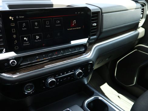 Used 2023 GMC Sierra 1500 Elevation AWD/4WD image 18