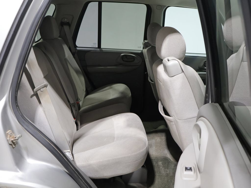 Used 2008 Chevrolet TrailBlazer 4WD image 9