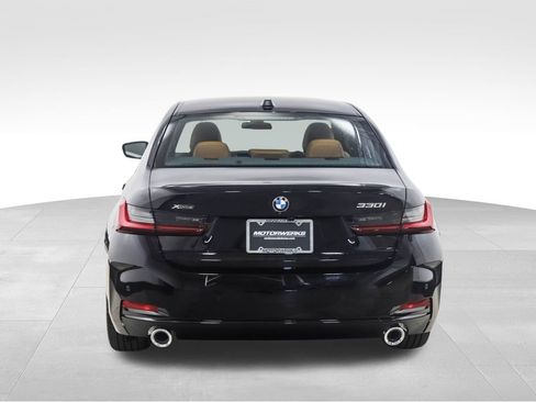 Used 2025 BMW 330i xDrive Sedan w/ Premium Package image 4