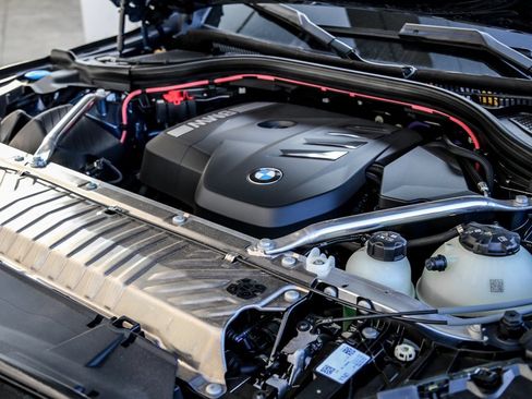 Used 2026 BMW X3 xDrive30 w/ Premium Package image 25