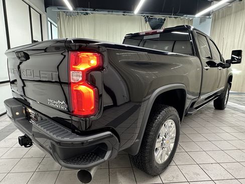 Used 2024 Chevrolet Silverado 2500 High Country AWD/4WD image 5