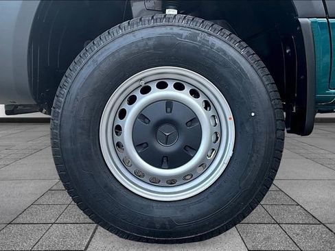 New 2025 Mercedes-Benz Sprinter 2500 image 15