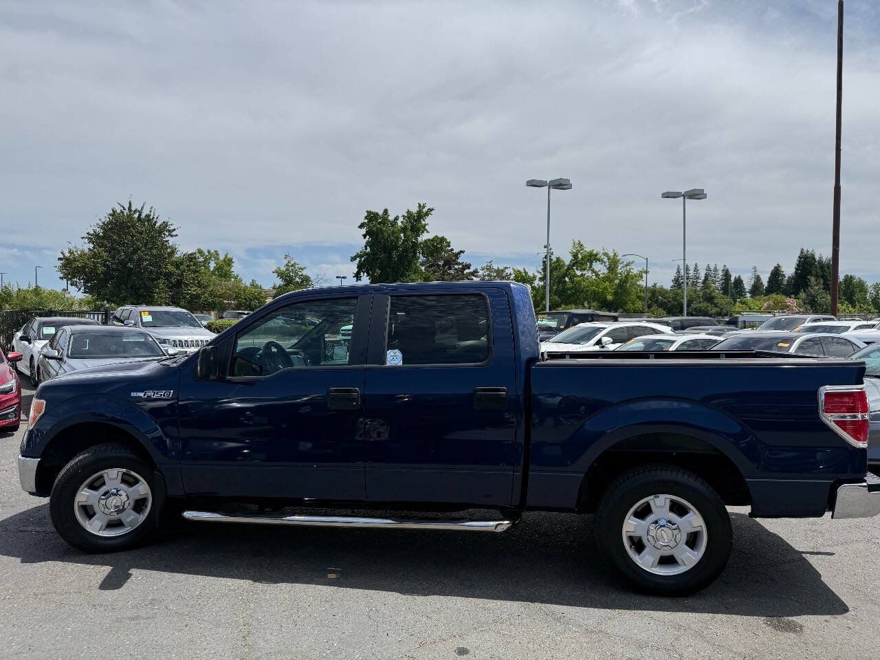 Used 2012 Ford F150 XLT w/ XLT Convenience Pkg RWD image 4