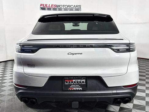 Used 2022 Porsche Cayenne Platinum Edition AWD/4WD image 6
