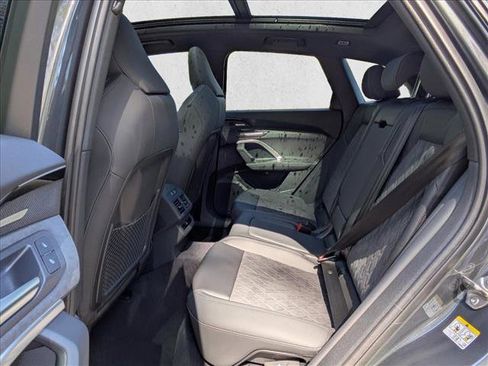 New 2025 Audi SQ5 Premium Plus image 19