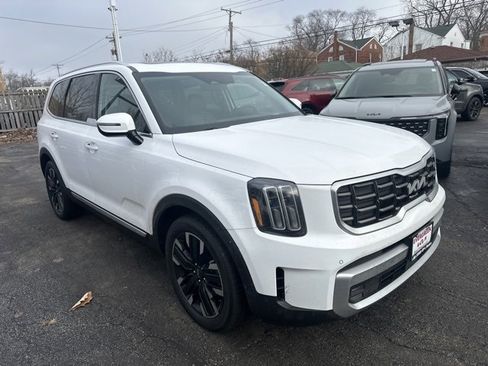 Used 2023 Kia Telluride SX Prestige image 3