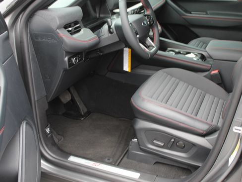 New 2026 Ford Explorer ST-Line w/ ST-Line Street Pack AWD/4WD image 24