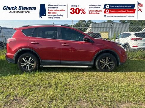 Used 2017 Toyota RAV4 XLE FWD image 3