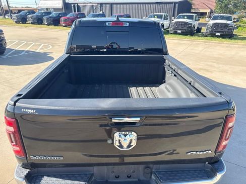 Used 2019 RAM 1500 Laramie AWD/4WD image 7