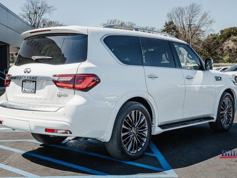 Used 2023 INFINITI QX80 Sensory w/ All-Season Package image 5