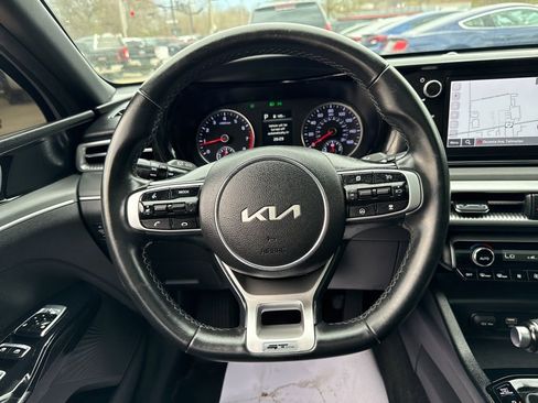 Used 2023 Kia K5 GT-Line image 31