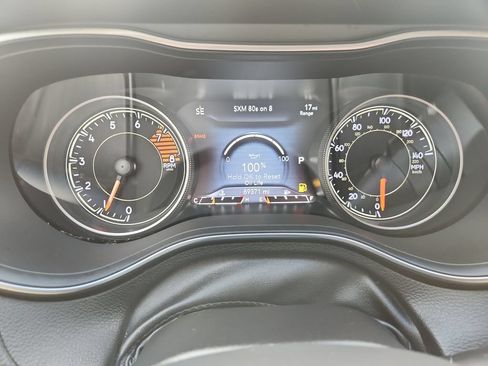 Used 2020 Jeep Cherokee Limited AWD/4WD image 19