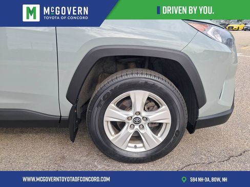 Used 2020 Toyota RAV4 XLE w/ Convenience Package AWD/4WD image 10