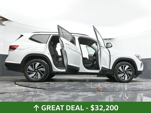 Used 2025 Volkswagen Atlas SE image 73