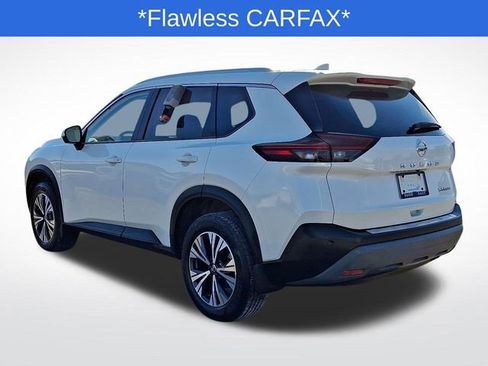 Used 2021 Nissan Rogue SV w/ Premium Package image 4