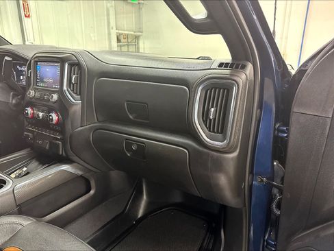 Used 2023 GMC Sierra 2500 AT4 w/ AT4 Premium Plus Package AWD/4WD image 30
