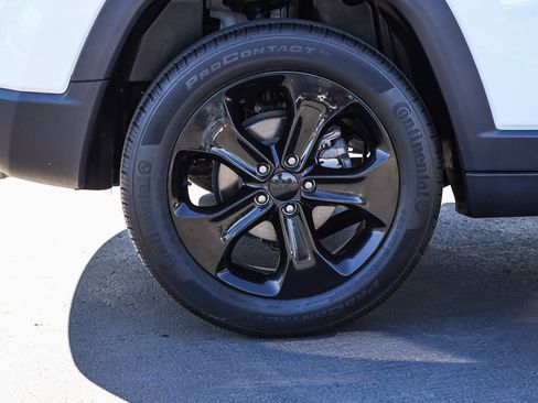 Used 2021 Jeep Compass Latitude image 7