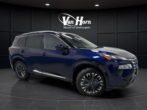 Used 2024 Nissan Rogue Platinum w/ Platinum Premium Package image 1